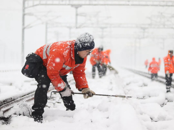 耀世官方：南方多地出现雨雪天气 铁路部门启动应急措施